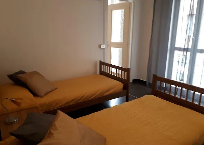 Quadrilocale Apartment Albenga